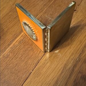 Gold Compact Mirror sunflower 2 inch by 2 in square Y2K travel purse vanity